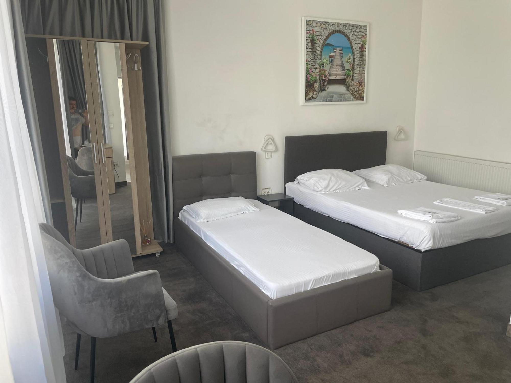 Hotel Vitan273 Букурещ Екстериор снимка