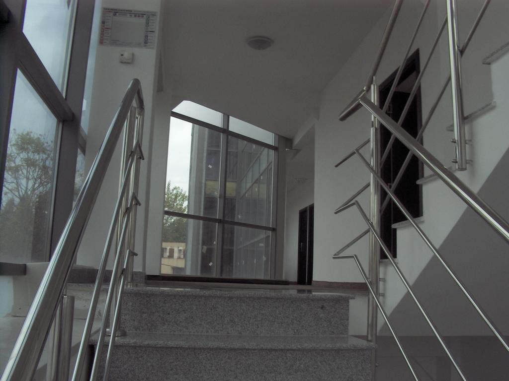 Hotel Vitan273 Букурещ Екстериор снимка