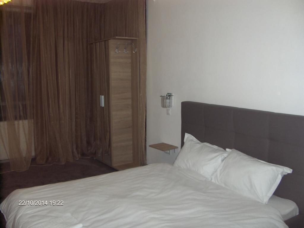 Hotel Vitan273 Букурещ Екстериор снимка
